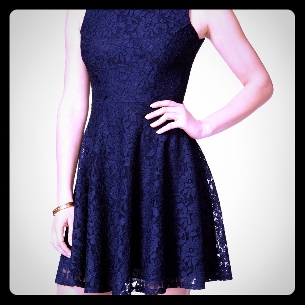 Speechless Lace Flowy dress